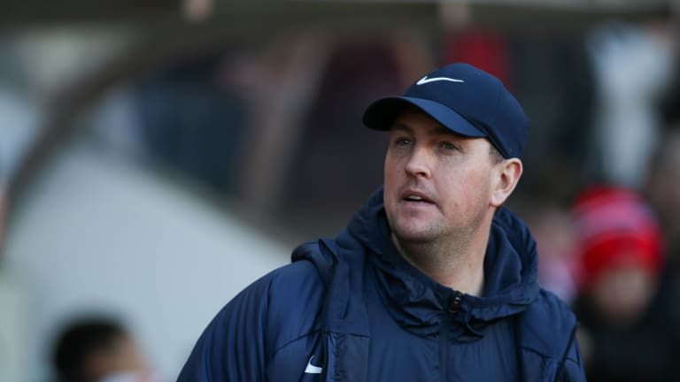 'Nowhere near acceptable' - Mike Dodds blasts Sunderland first half showing in Swansea defeat